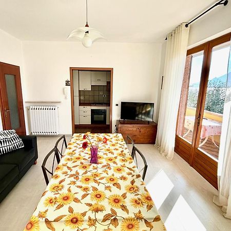 Casa Edda Apartment Бренцоне сул Гарда Екстериор снимка
