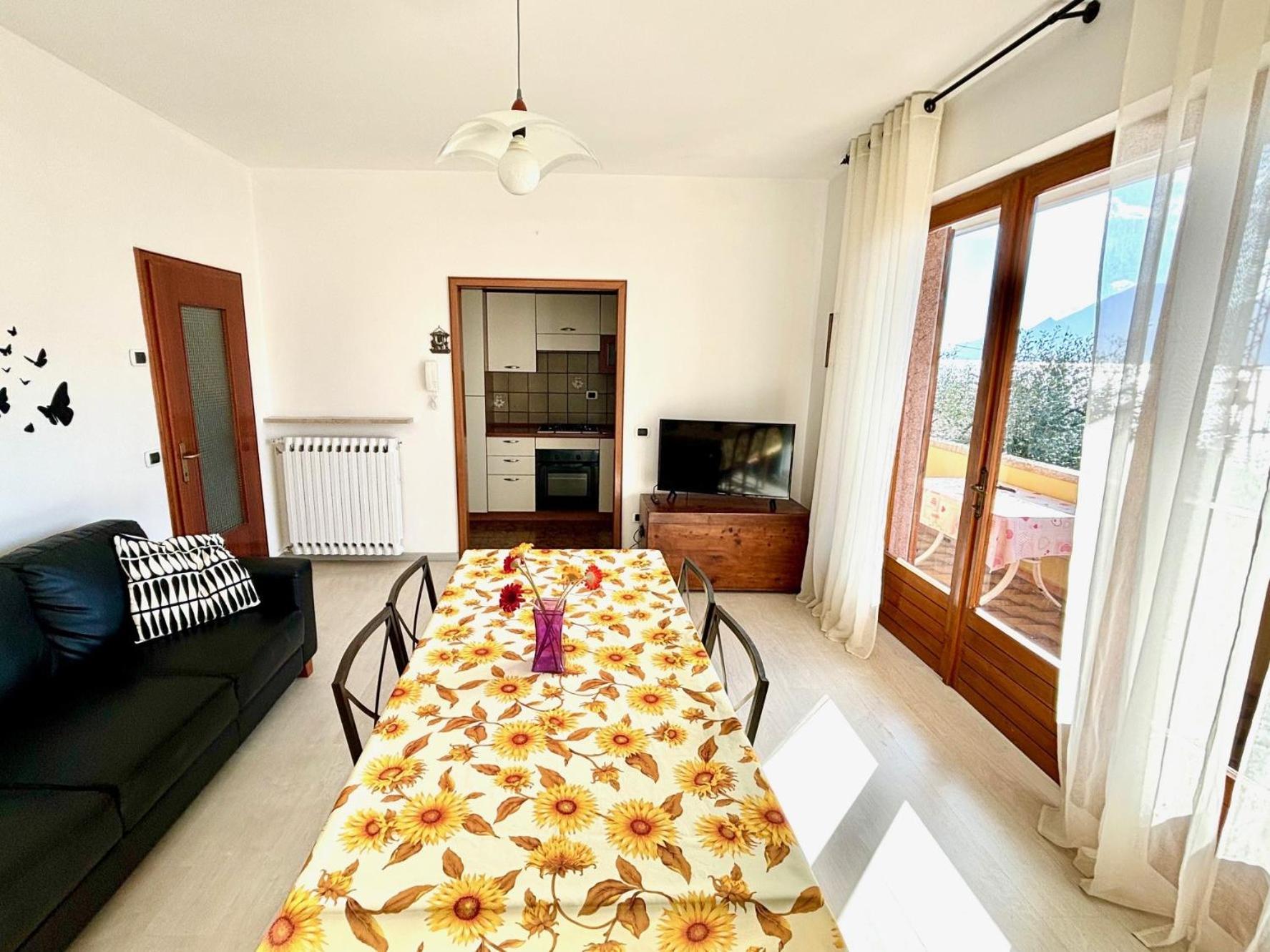 Casa Edda Apartment Бренцоне сул Гарда Екстериор снимка